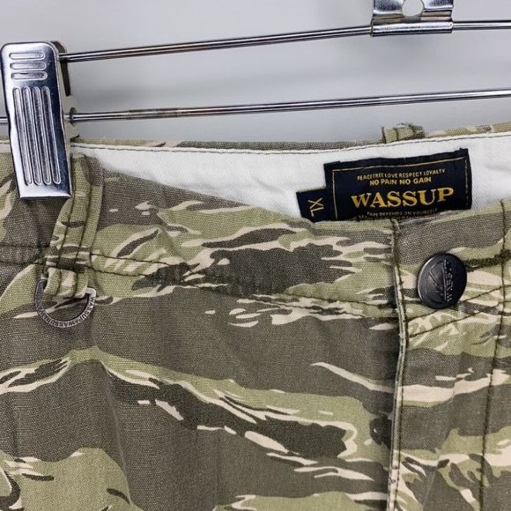 Wassup Camo Cargo Pants: Size Extra Large - Picture 5 of 7